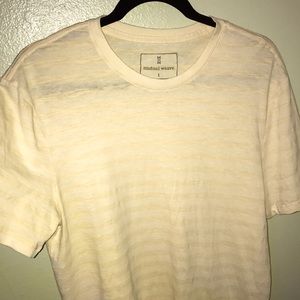 #28| NWT (S)mens light yellow short sleeve shirt by mutual weave. Super soft